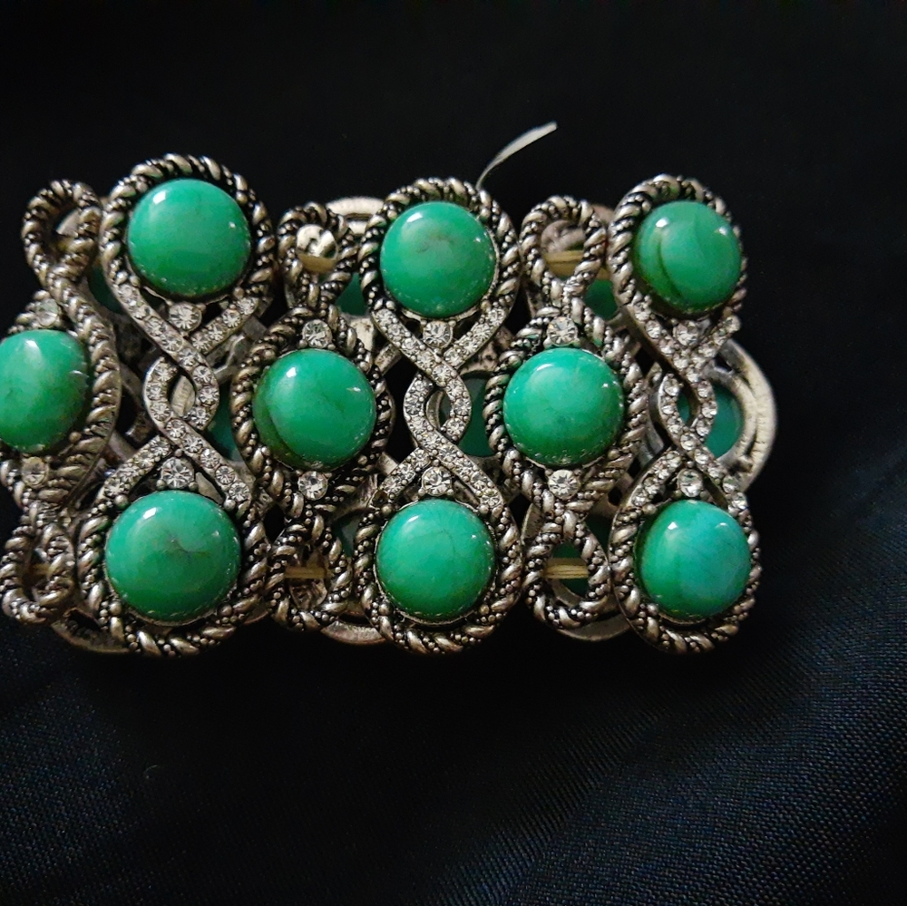 TURQUOISES AND CRYSTALS WIDE STRETCH BRACELET.